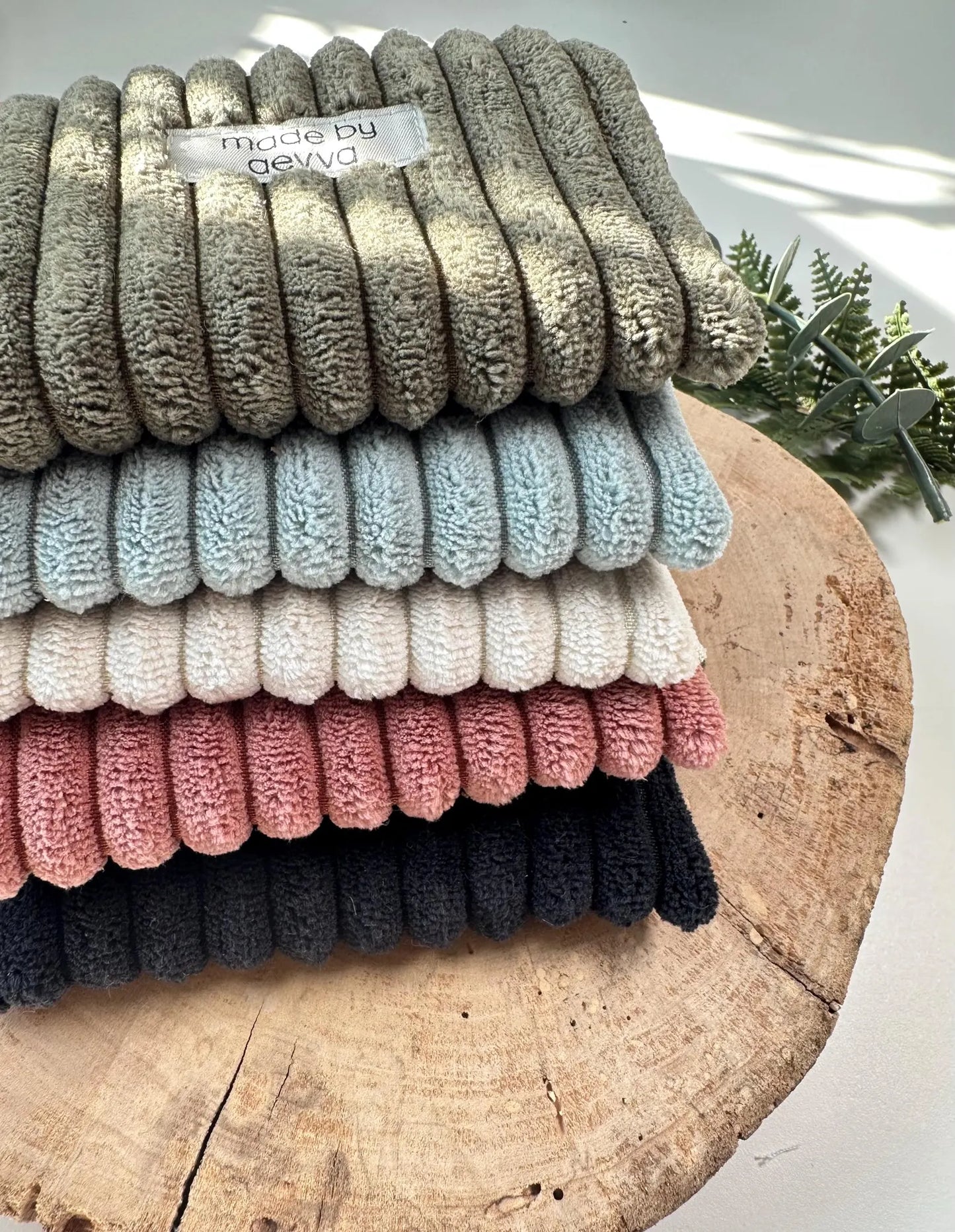 Mini-Geldbeutel aus breitem Cord