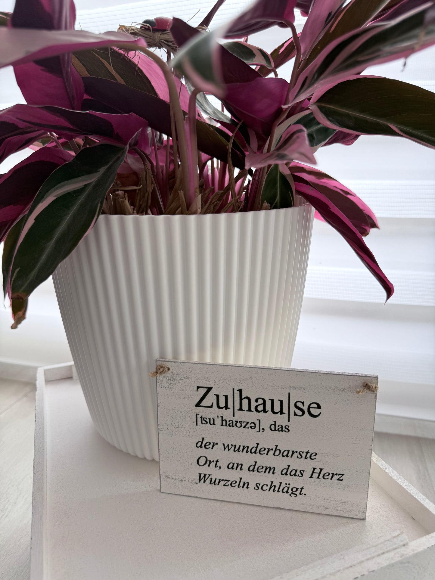 Holzschild mit Spruch "ZU HAUSE" DIN A6 – Handgemachtes Dekoschild aus Holz – Geschenkidee für Muttertag, Hochzeit & Einzug